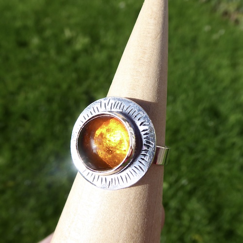 amberRing