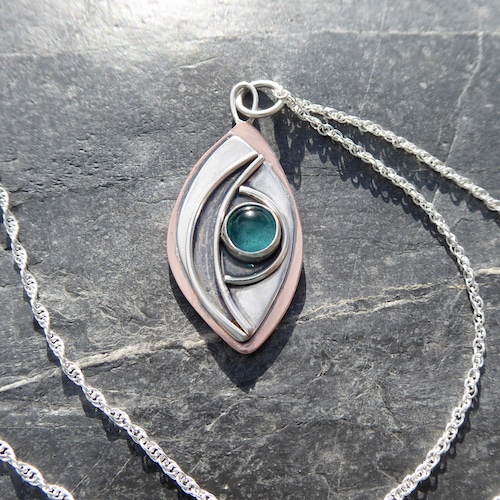 greenEyePendant