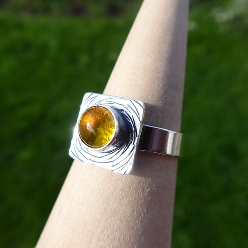 yellowSunRing