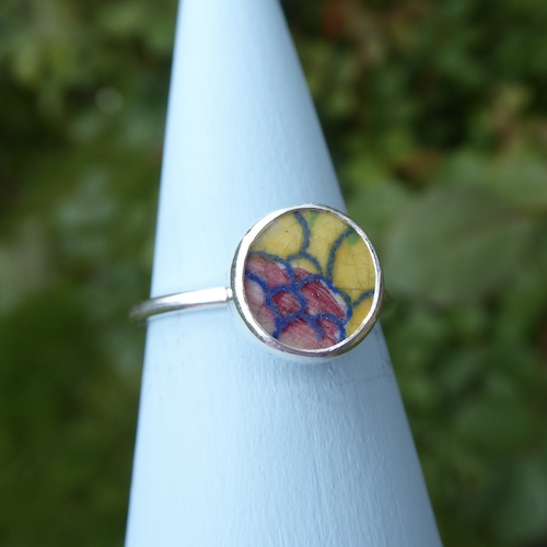 pinkYellowPotteryRing