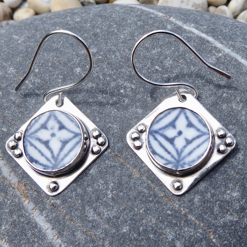vintageFlowerPotterySilverEarrings_2026_1